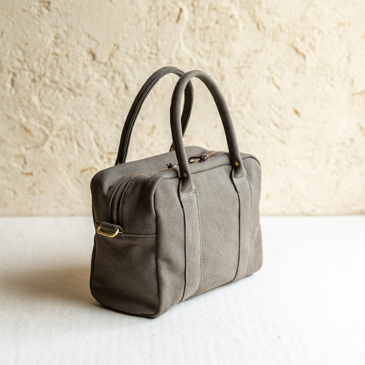 BOSTON(S) - oldkhaki -