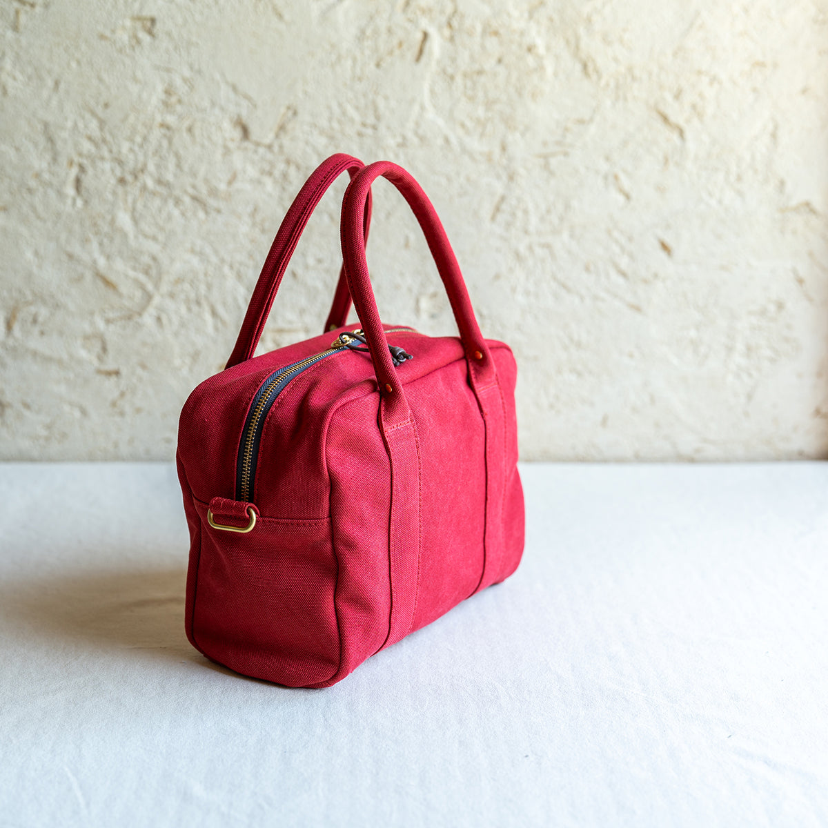 BOSTON(S) - red -