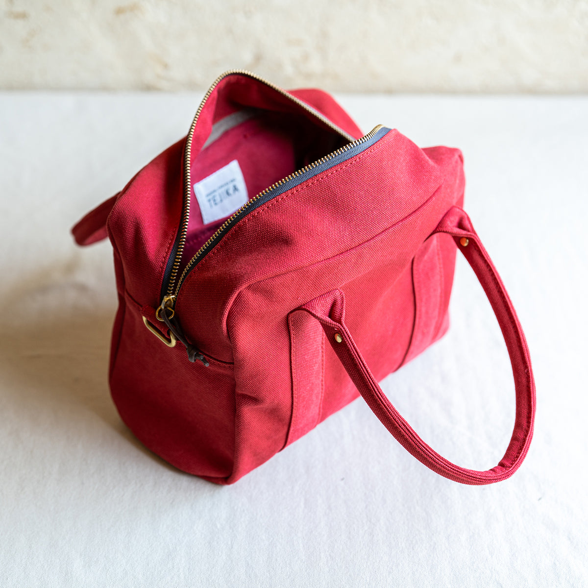 BOSTON(S) - red -