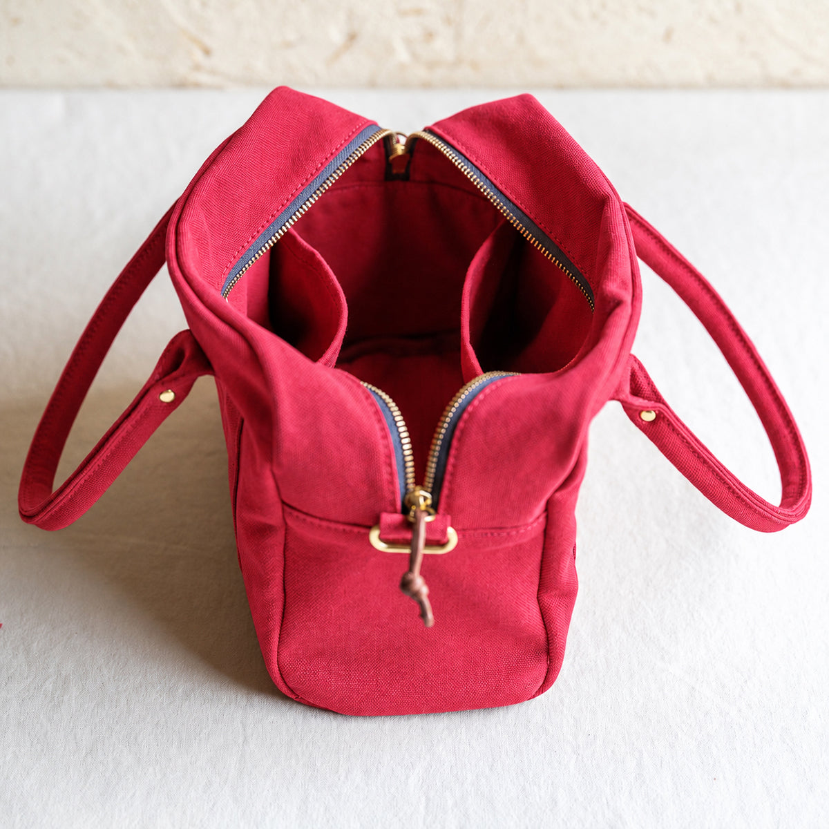 BOSTON(S) - red -