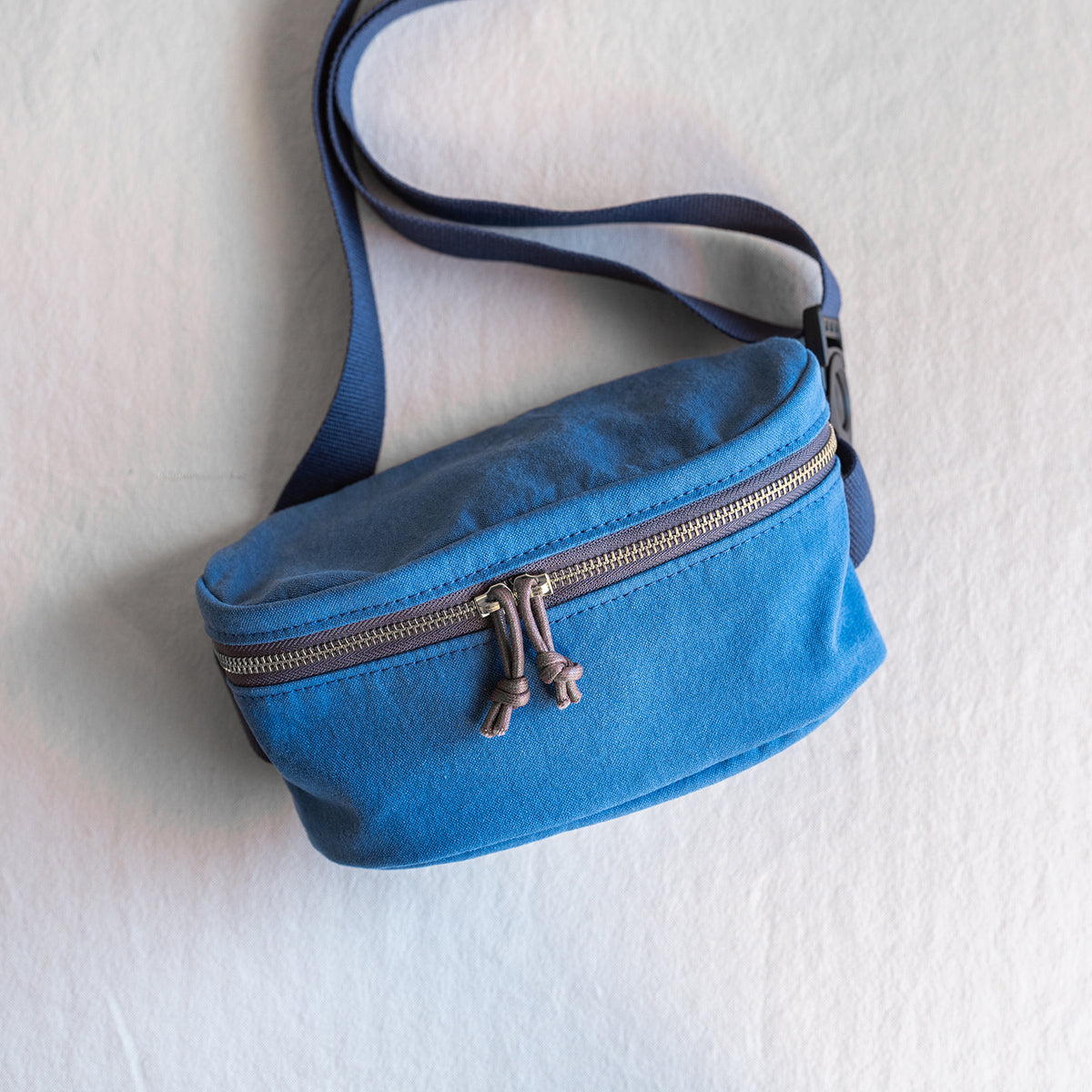 CANVAS POCHETTE - blue -