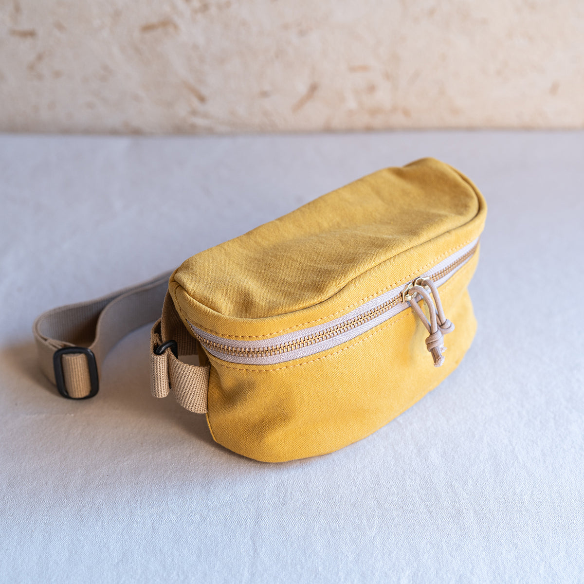 CANVAS POCHETTE - mustard -