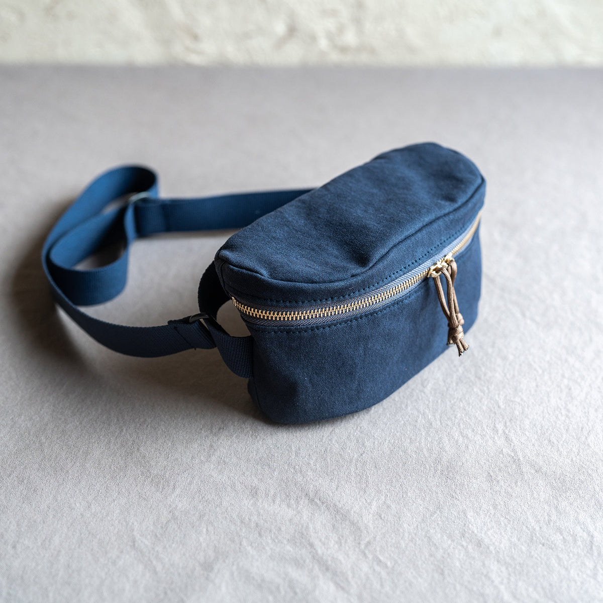 CANVAS POCHETTE - navy -