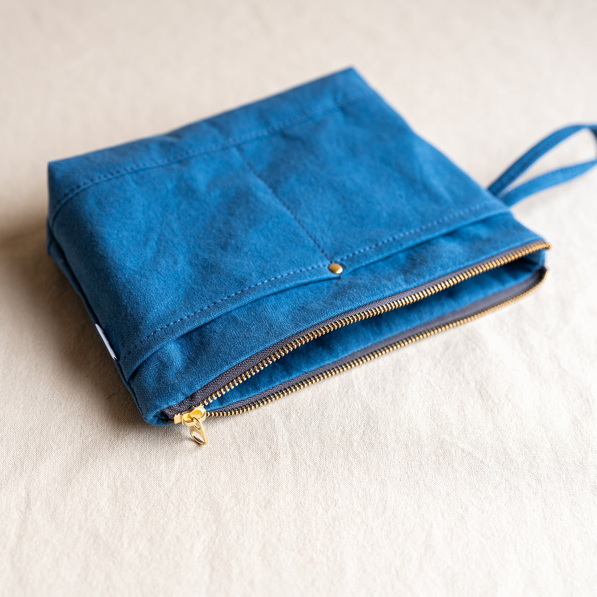 CANVAS POUCH - blue -