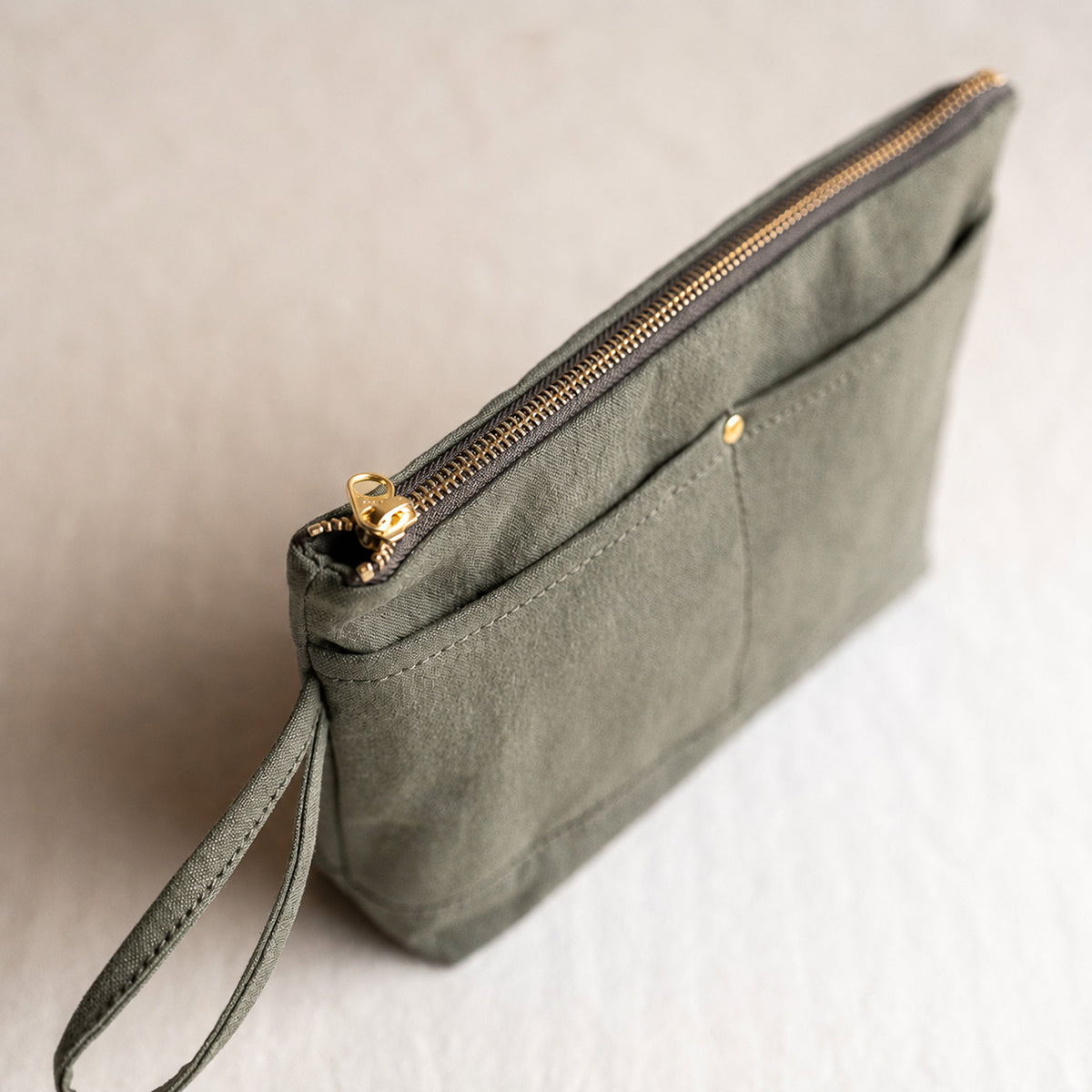 CANVAS POUCH - khaki -