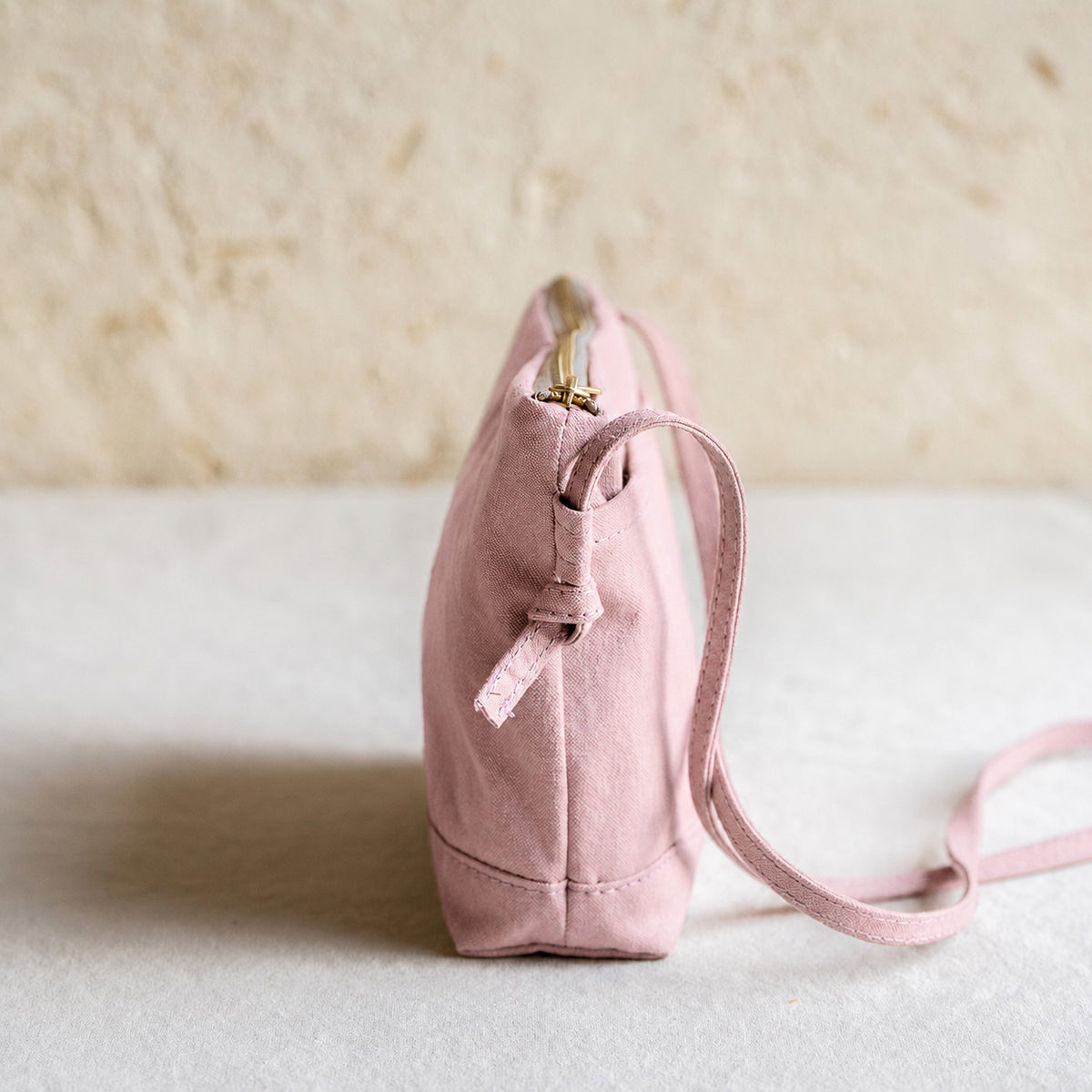 CANVAS POUCH - pink -