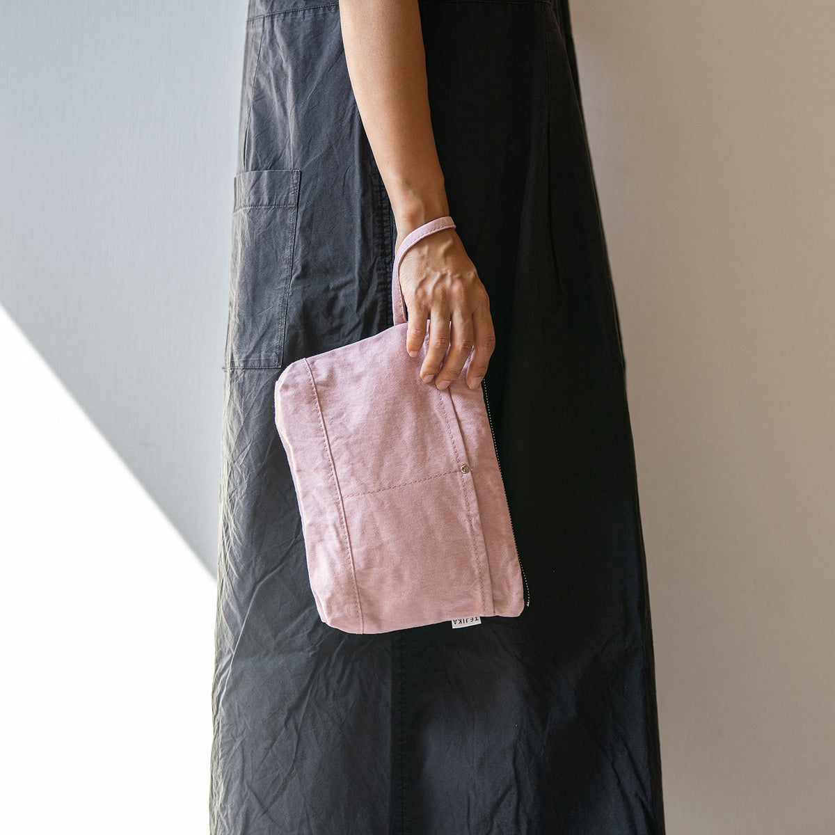CANVAS POUCH - pink -