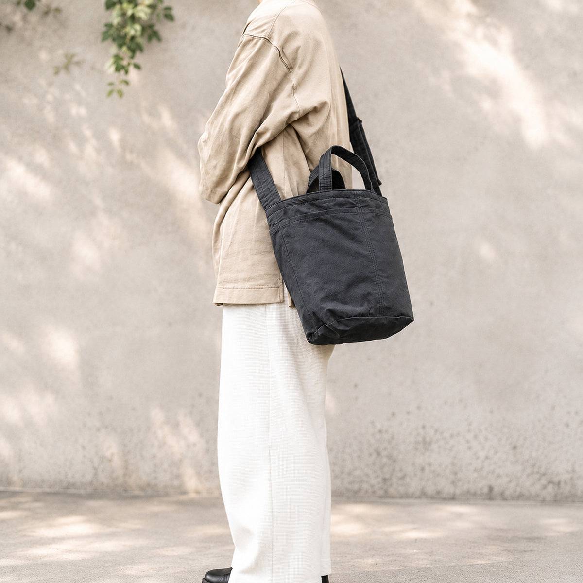 C/N bucket tote - black -