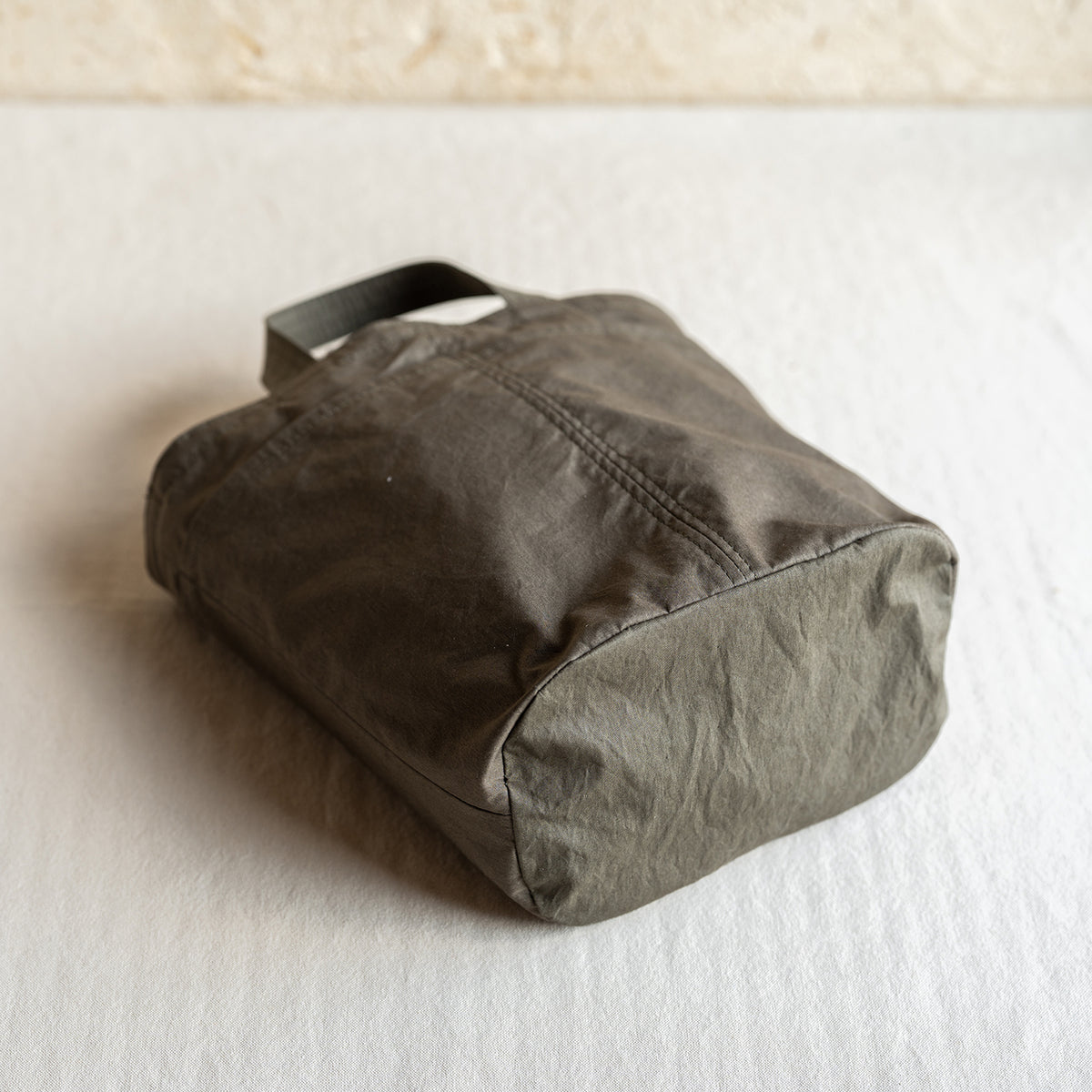 C/N bucket tote - khaki -