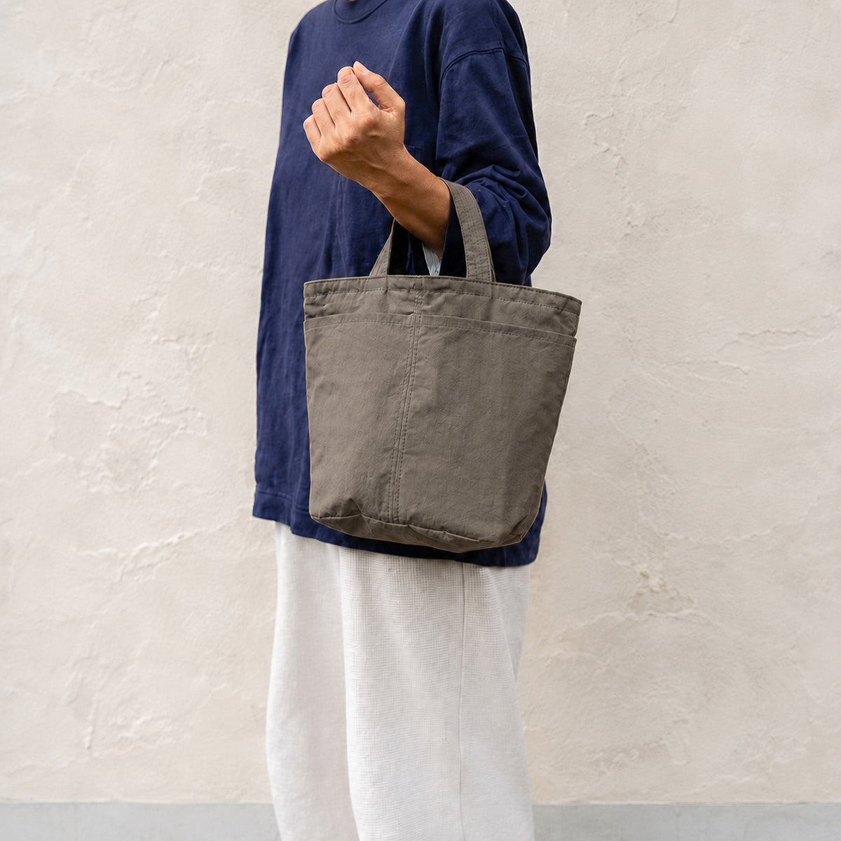C/N bucket tote - khaki -