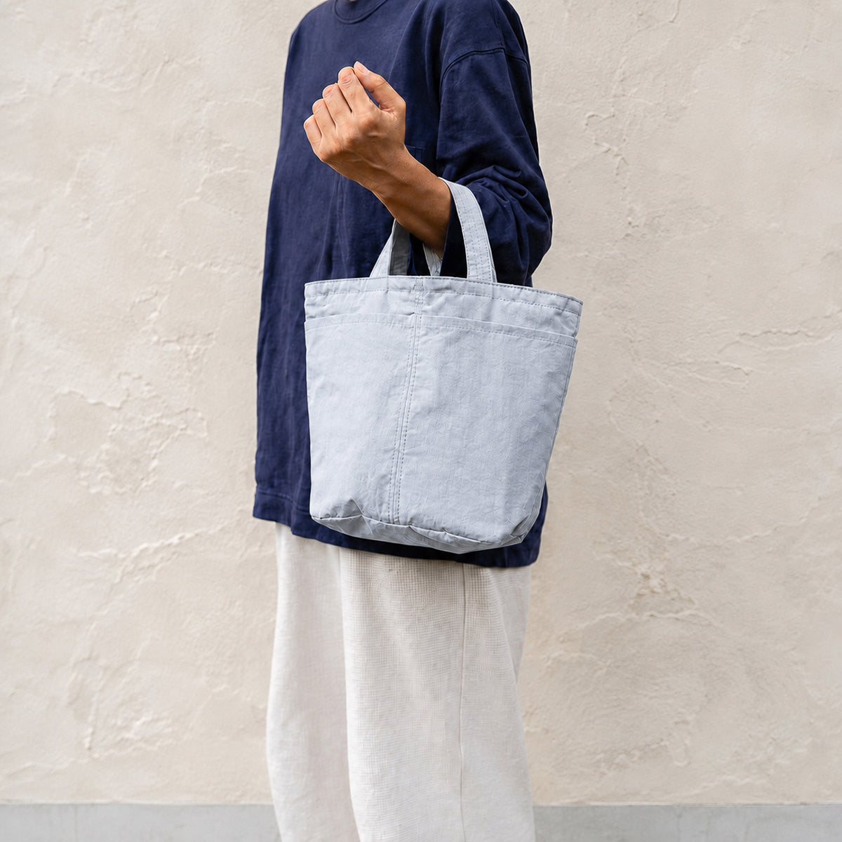 C/N bucket tote - light gray -