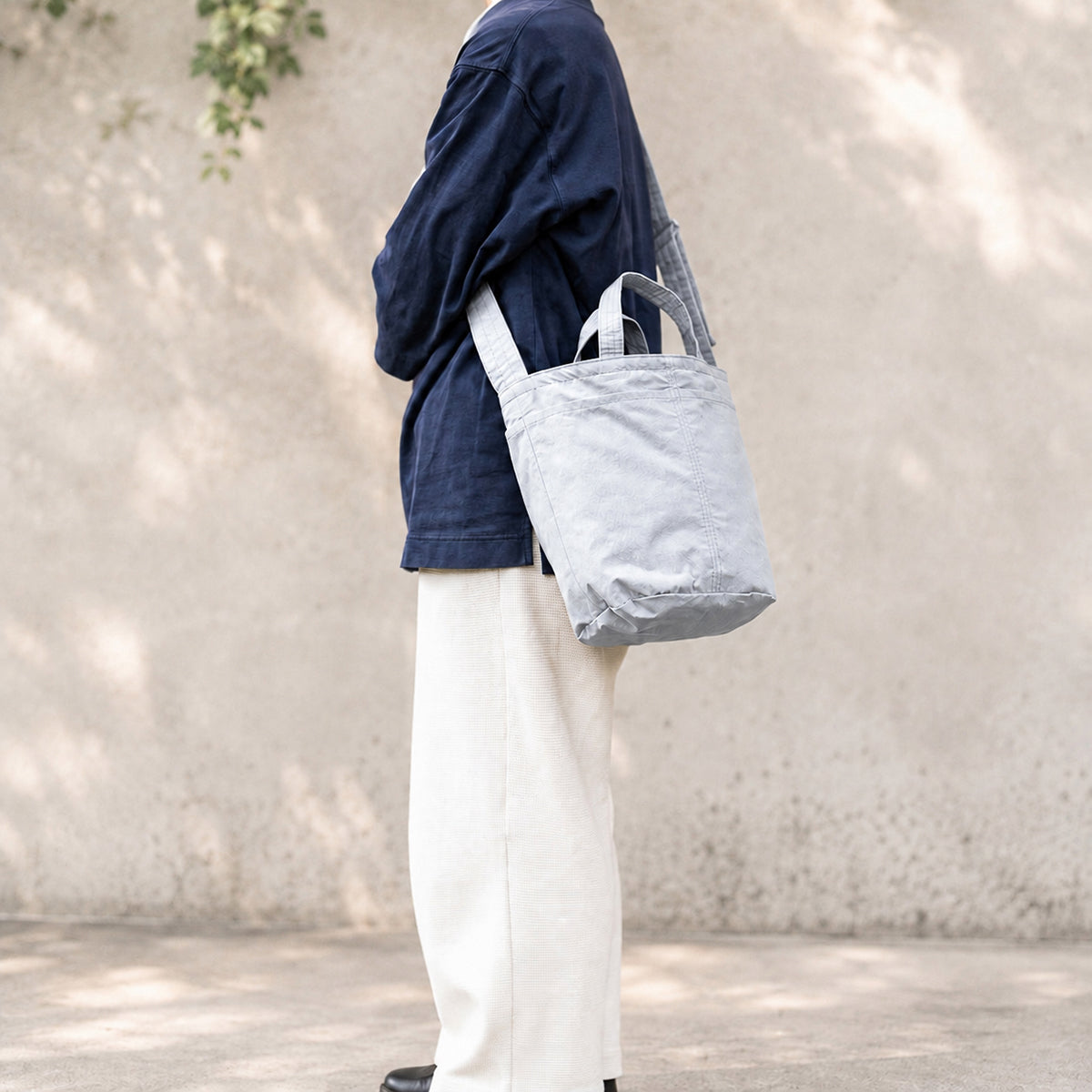 C/N bucket tote - light gray -