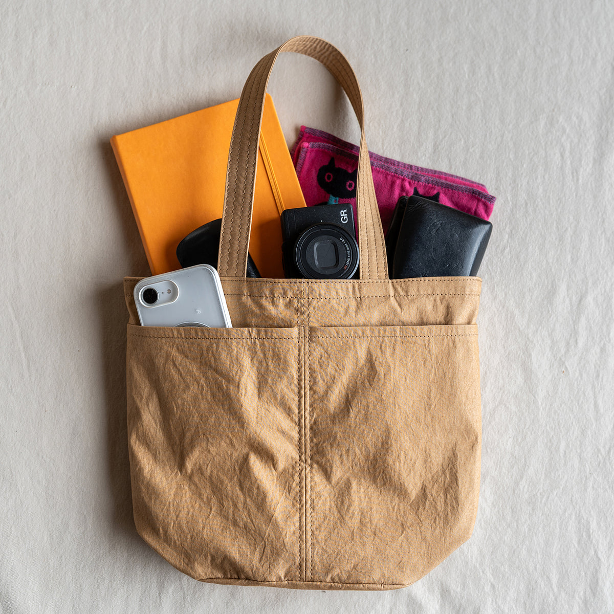 C/N bucket tote - mocha beige -