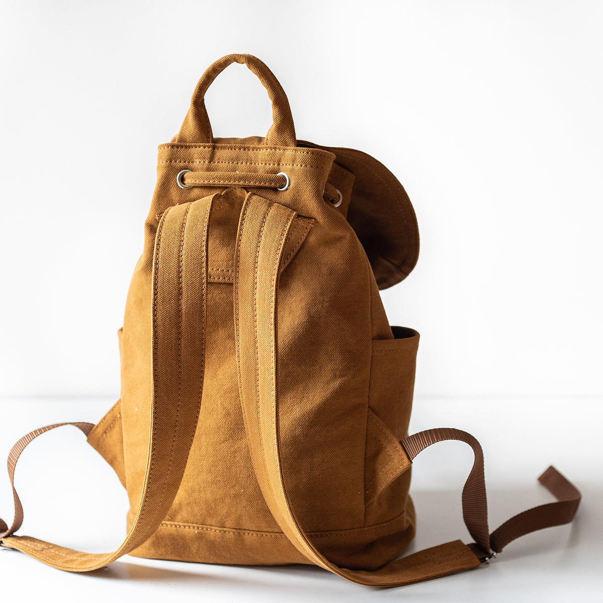 DAY PACK - camel -