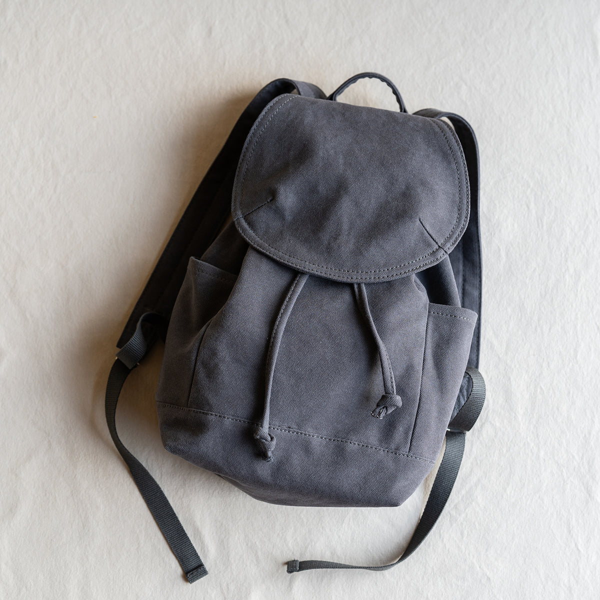DAY PACK - charcoal gray -
