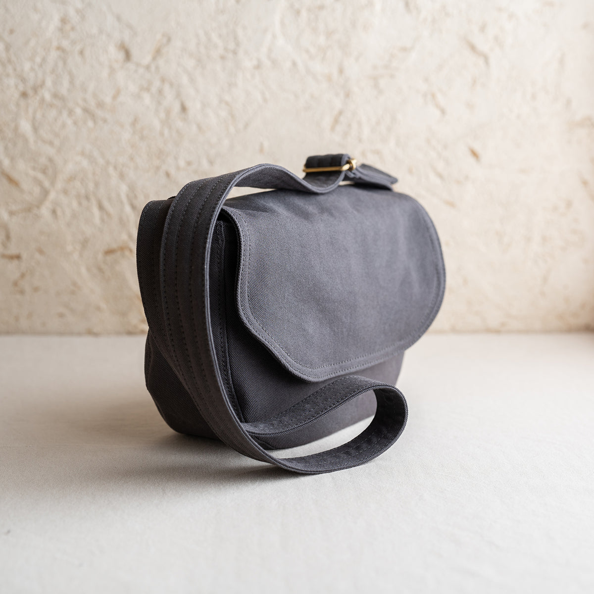 FLAP SHOULDER - charcoal gray -