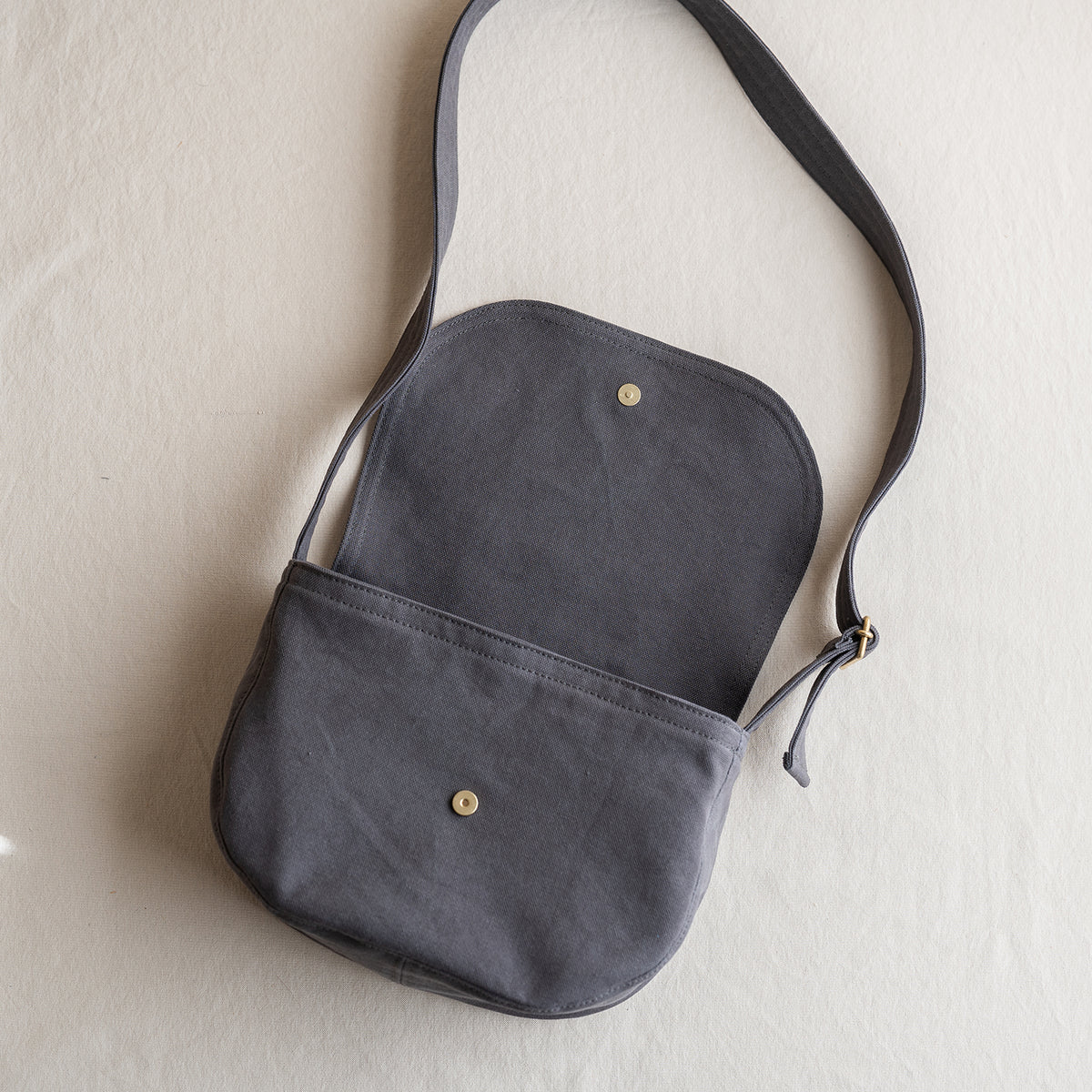 FLAP SHOULDER - charcoal gray -