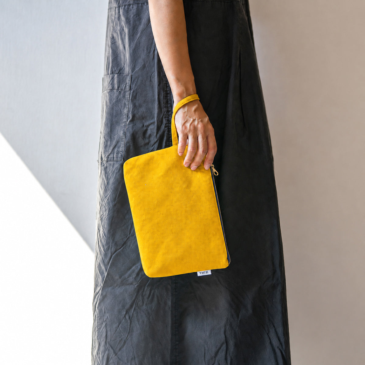 FLAT POUCH - mustard -