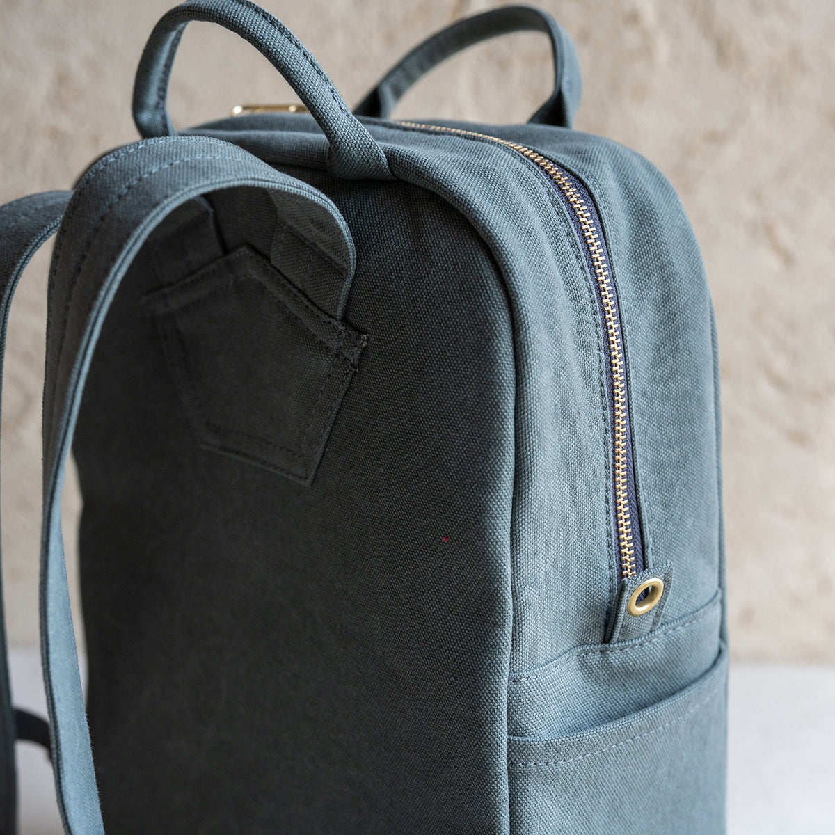 KAKU RUCK - sage -