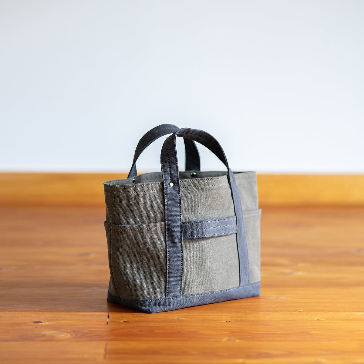 MINI TOOL TOTE Bi-color(oldkhaki×charcoal gray)