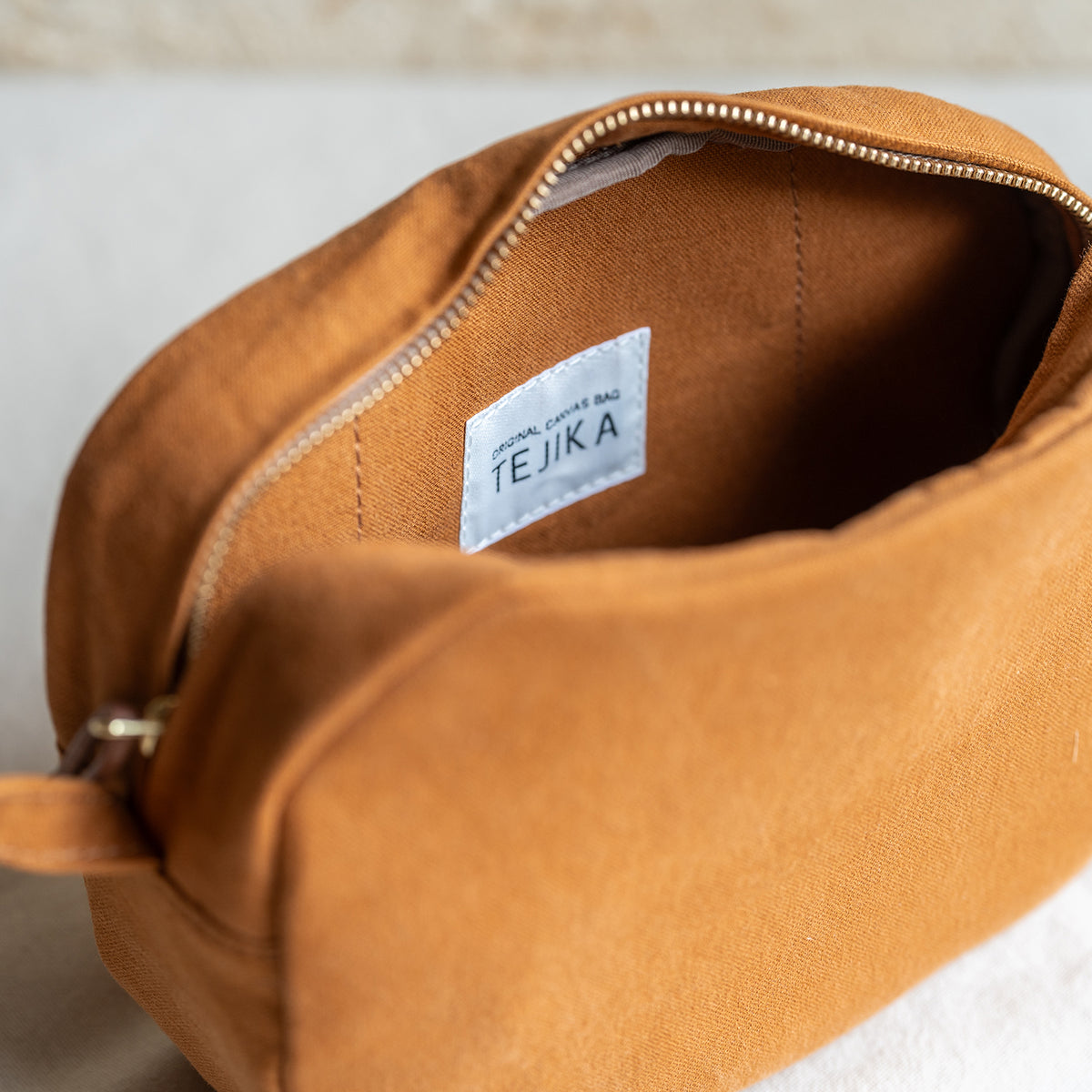 NEW POCHETTE - camel -
