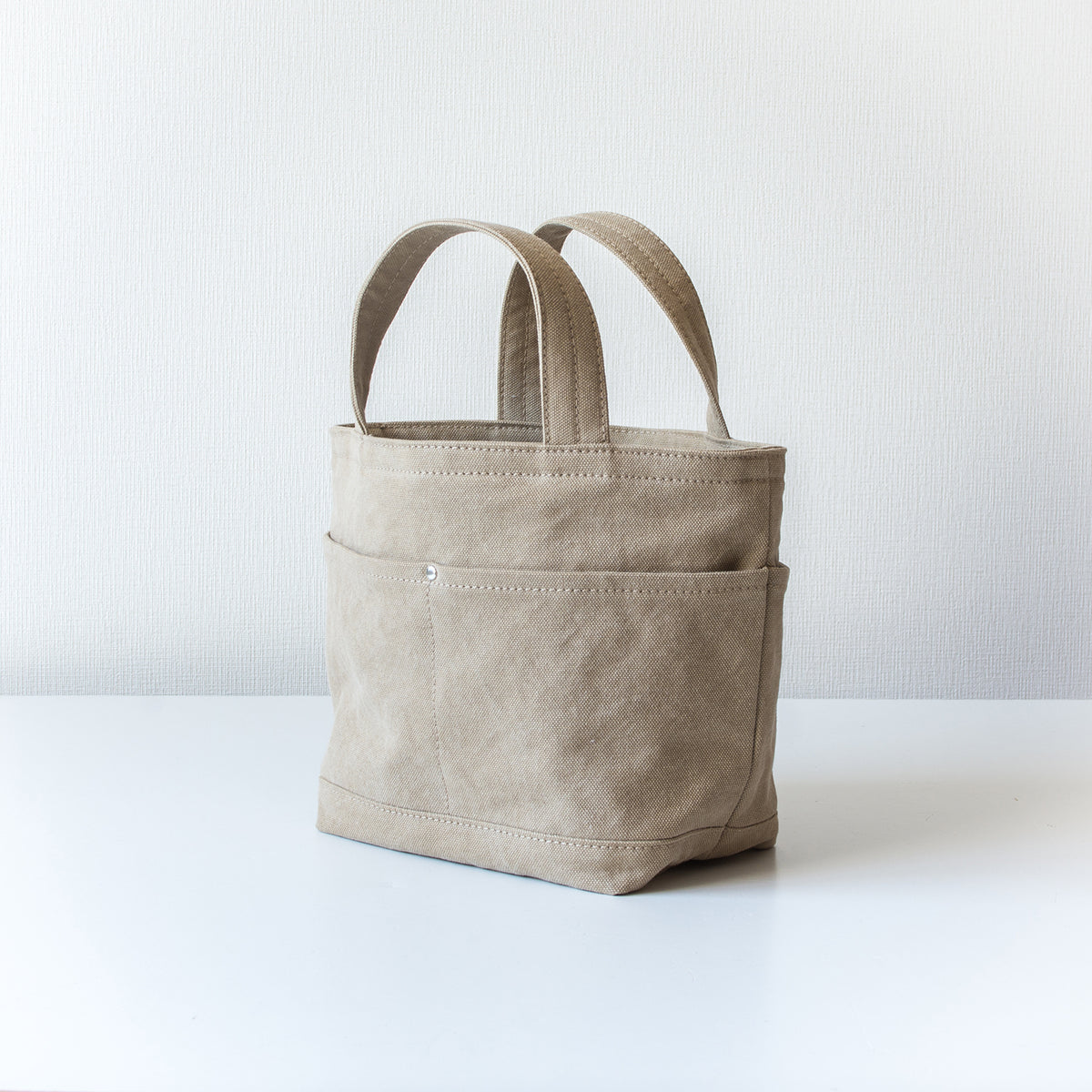 POCKET TOTE - beige -
