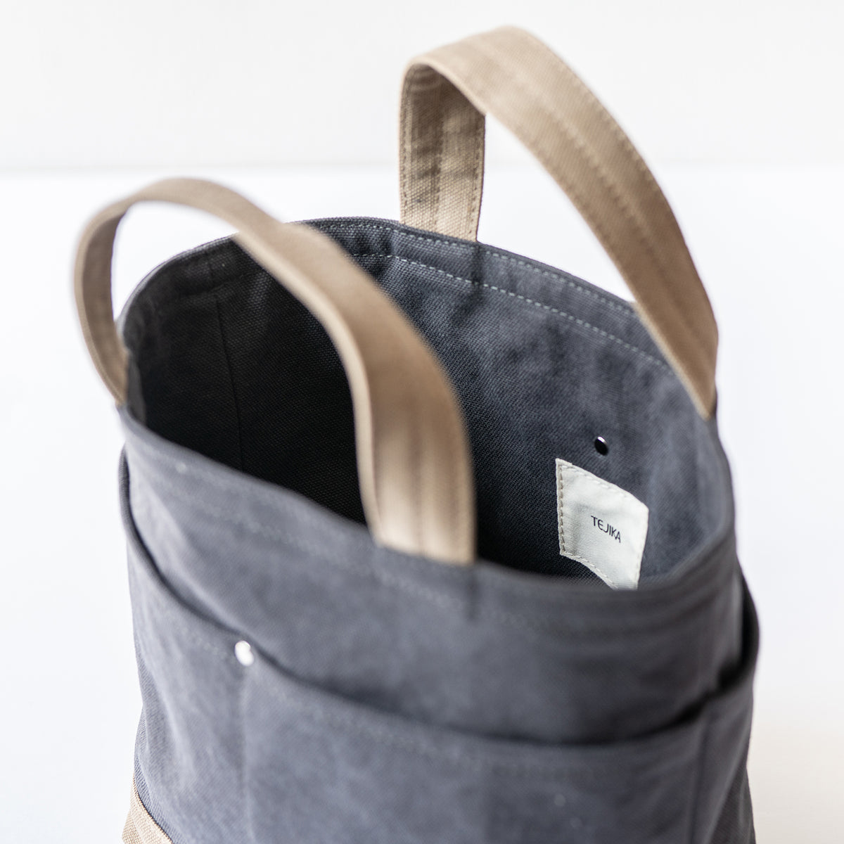POCKET TOTE Bi-color(charcoal gray×beige)