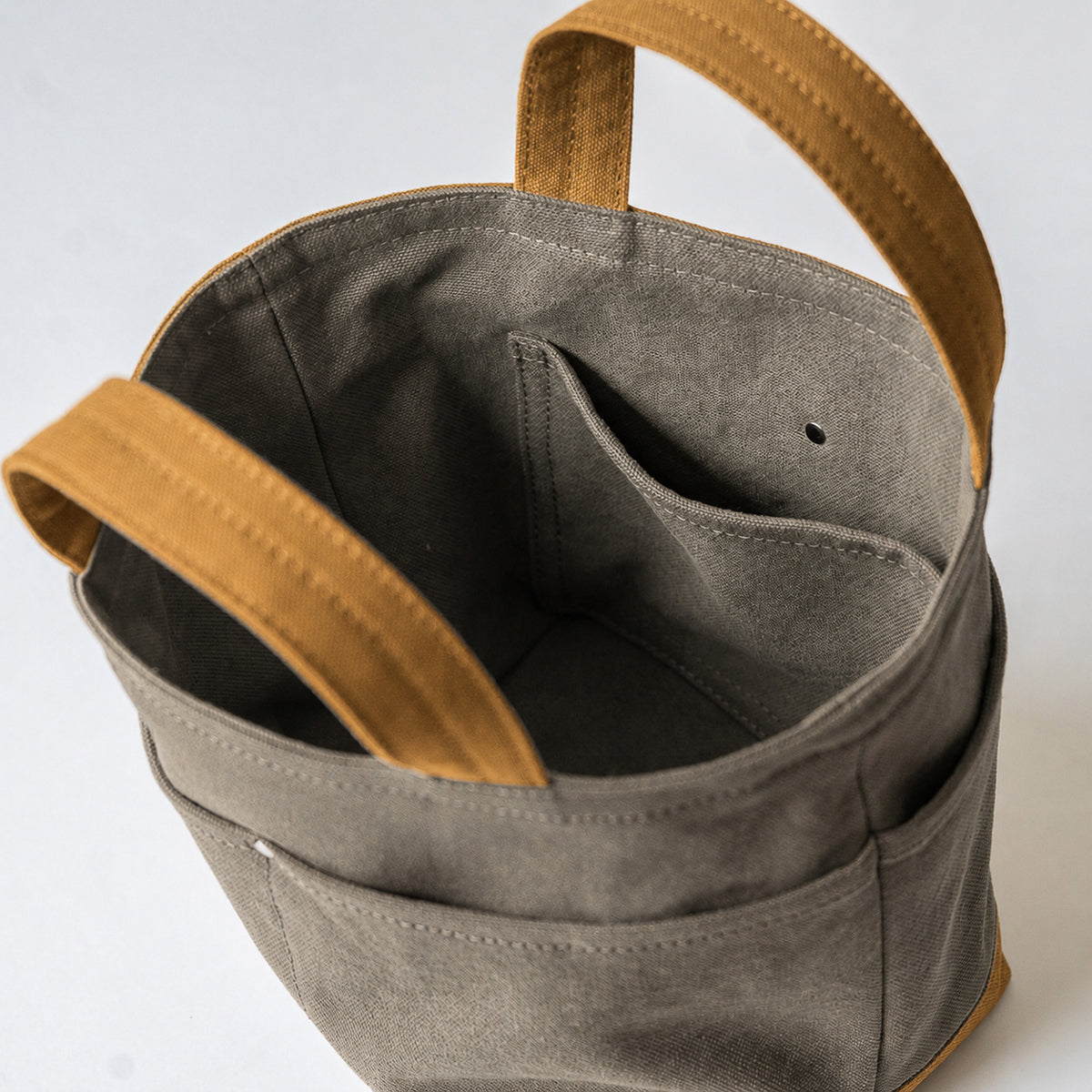 POCKET TOTE Bi-color(oldkhaki×camel)