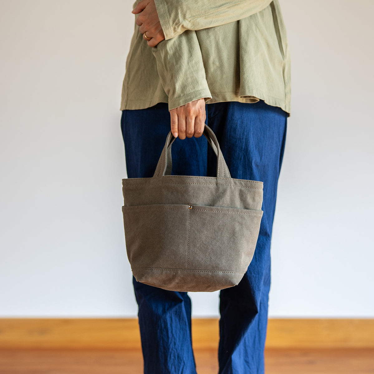 POCKET TOTE - oldkhaki -