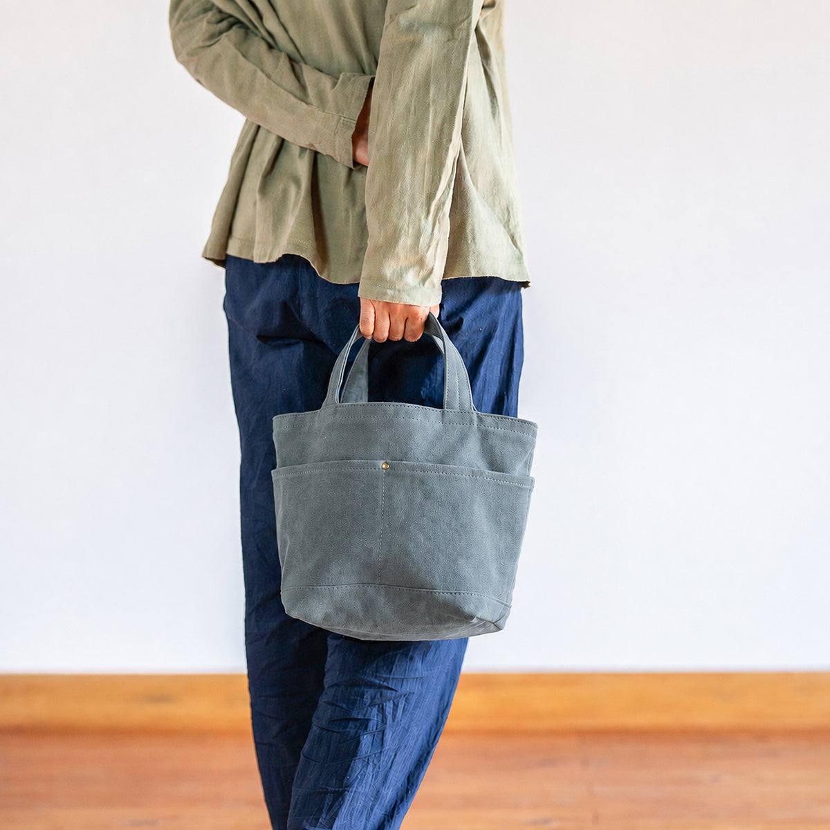 POCKET TOTE - sage -