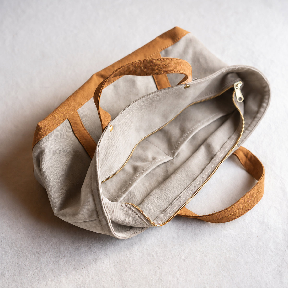 STANDARD TOTE Bi-color(beige×camel)