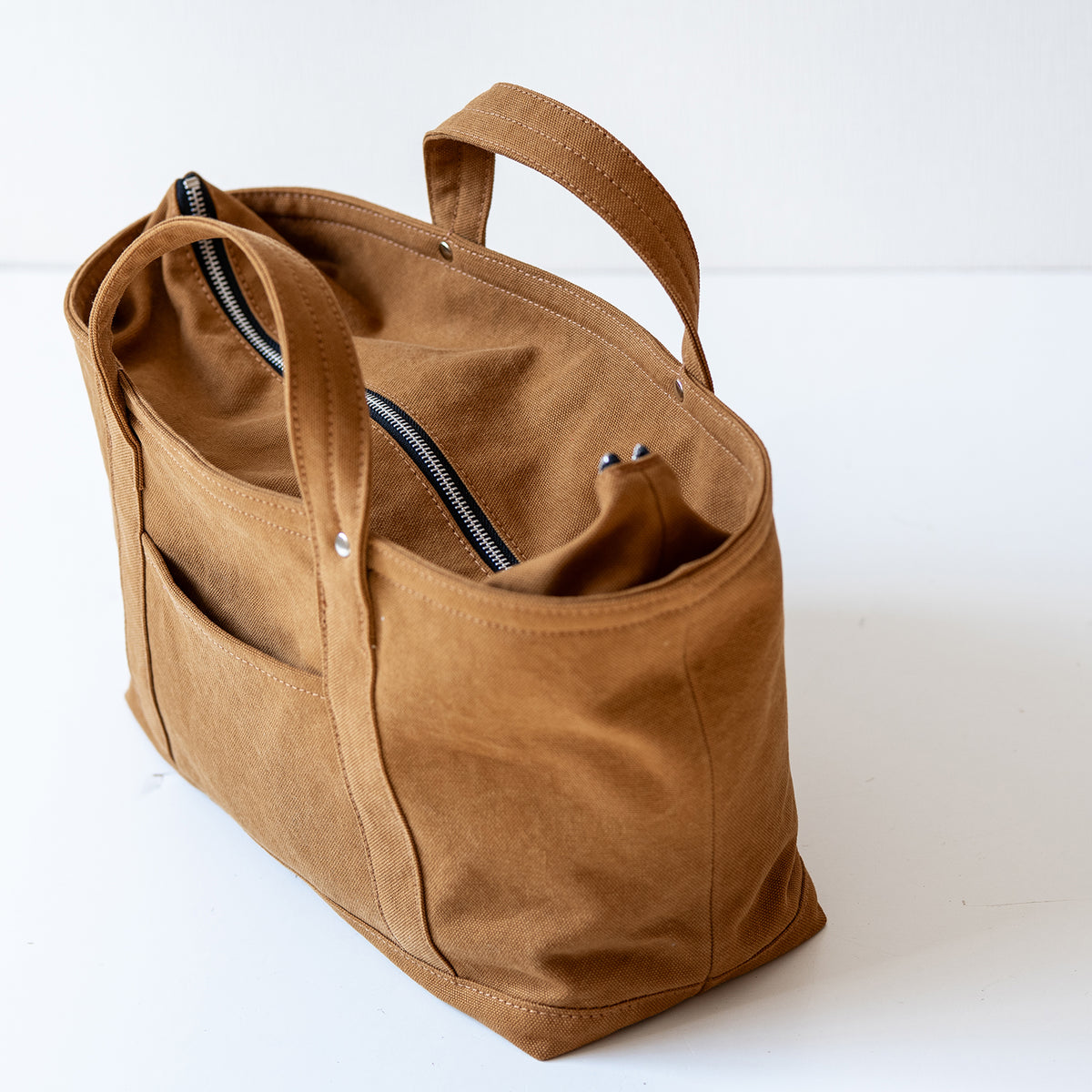 STANDARD TOTE - camel -