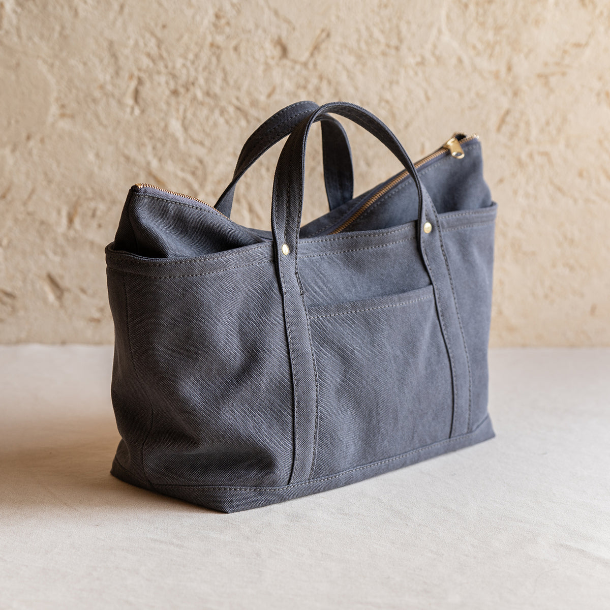 STANDARD TOTE - charcoal gray -