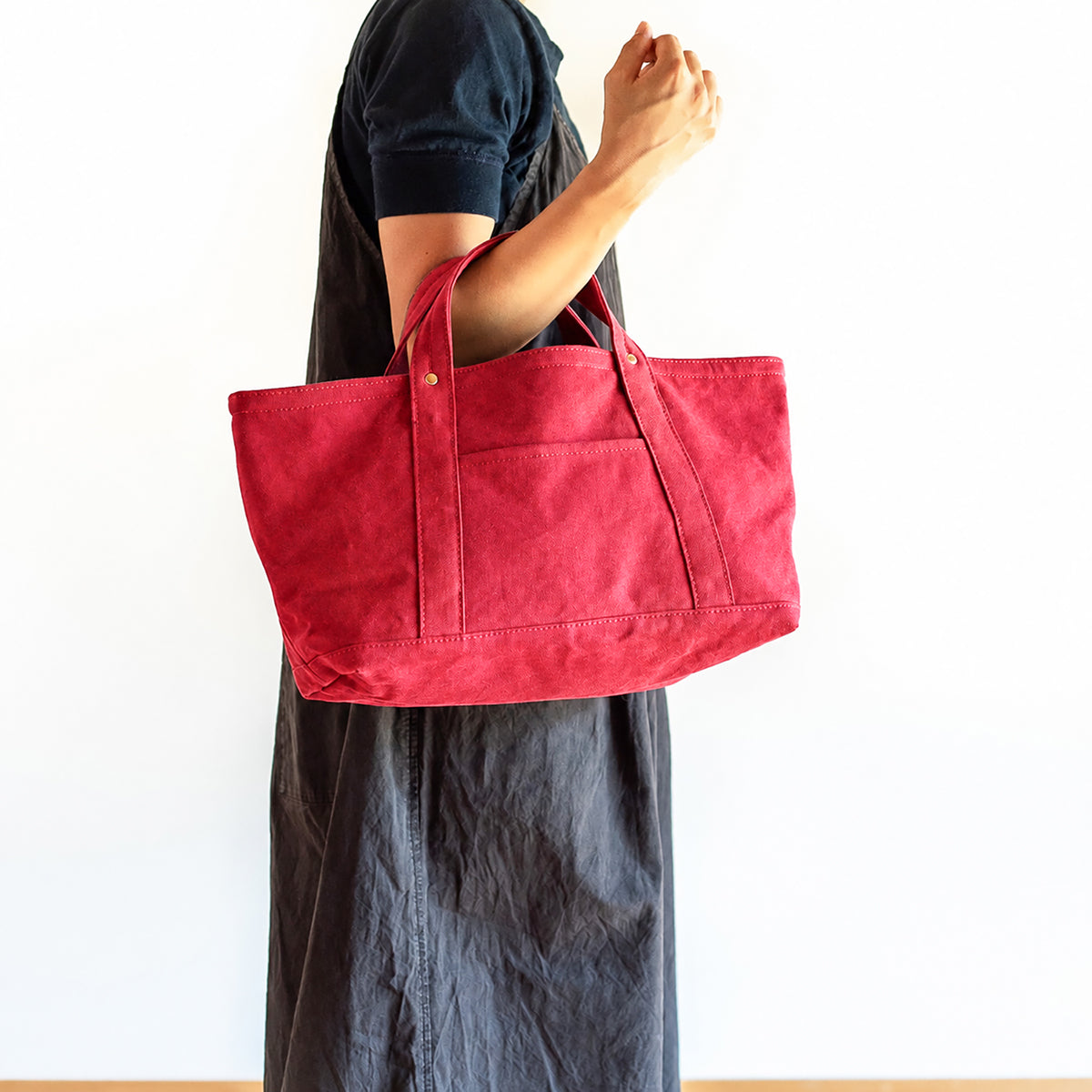 STANDARD TOTE - red -
