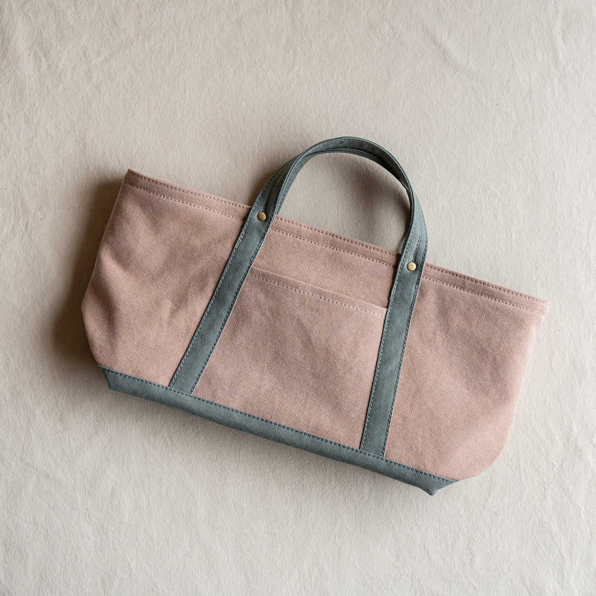 STANDARD TOTE Bi-color(smorkypink×sage)