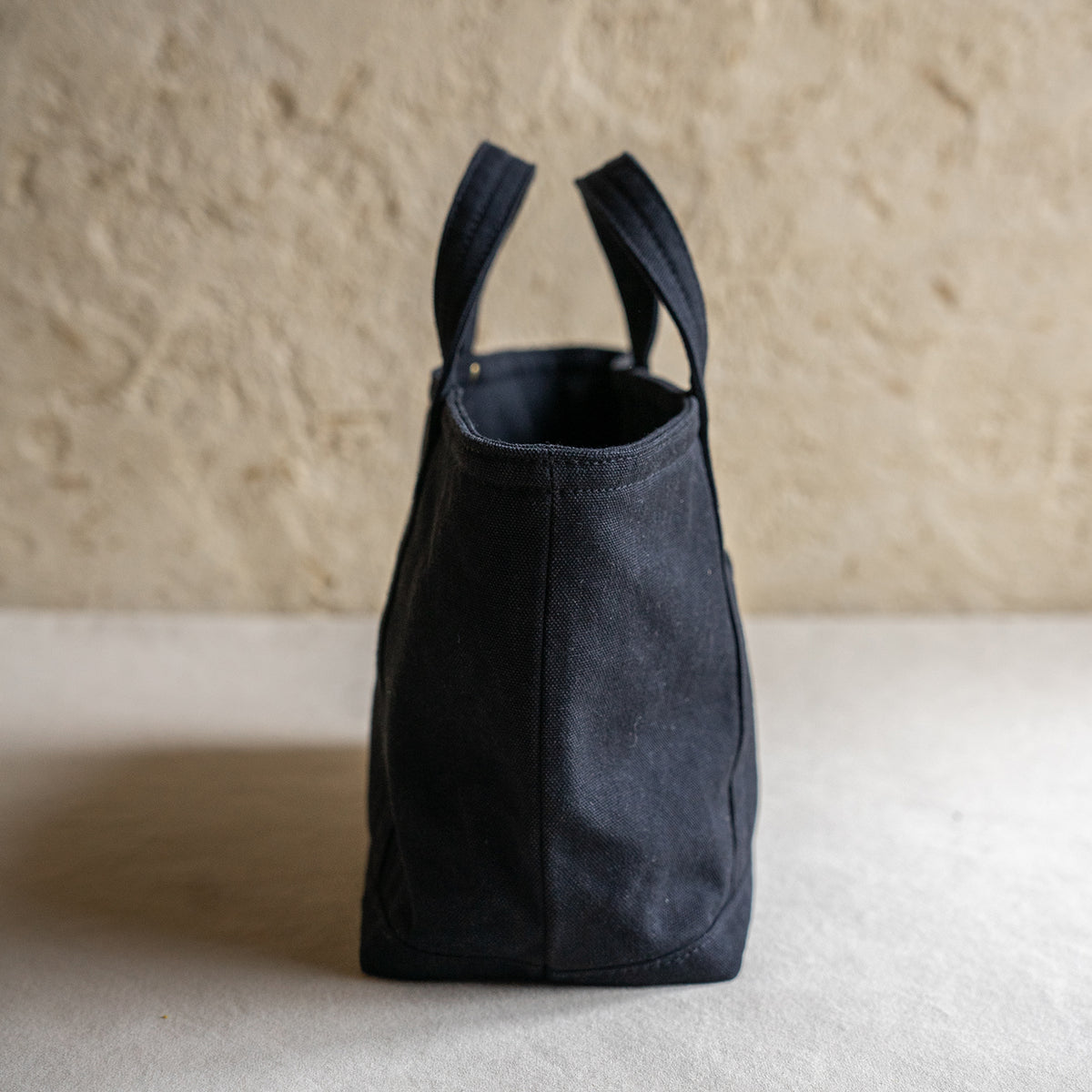 STANDARD TOTE - black -