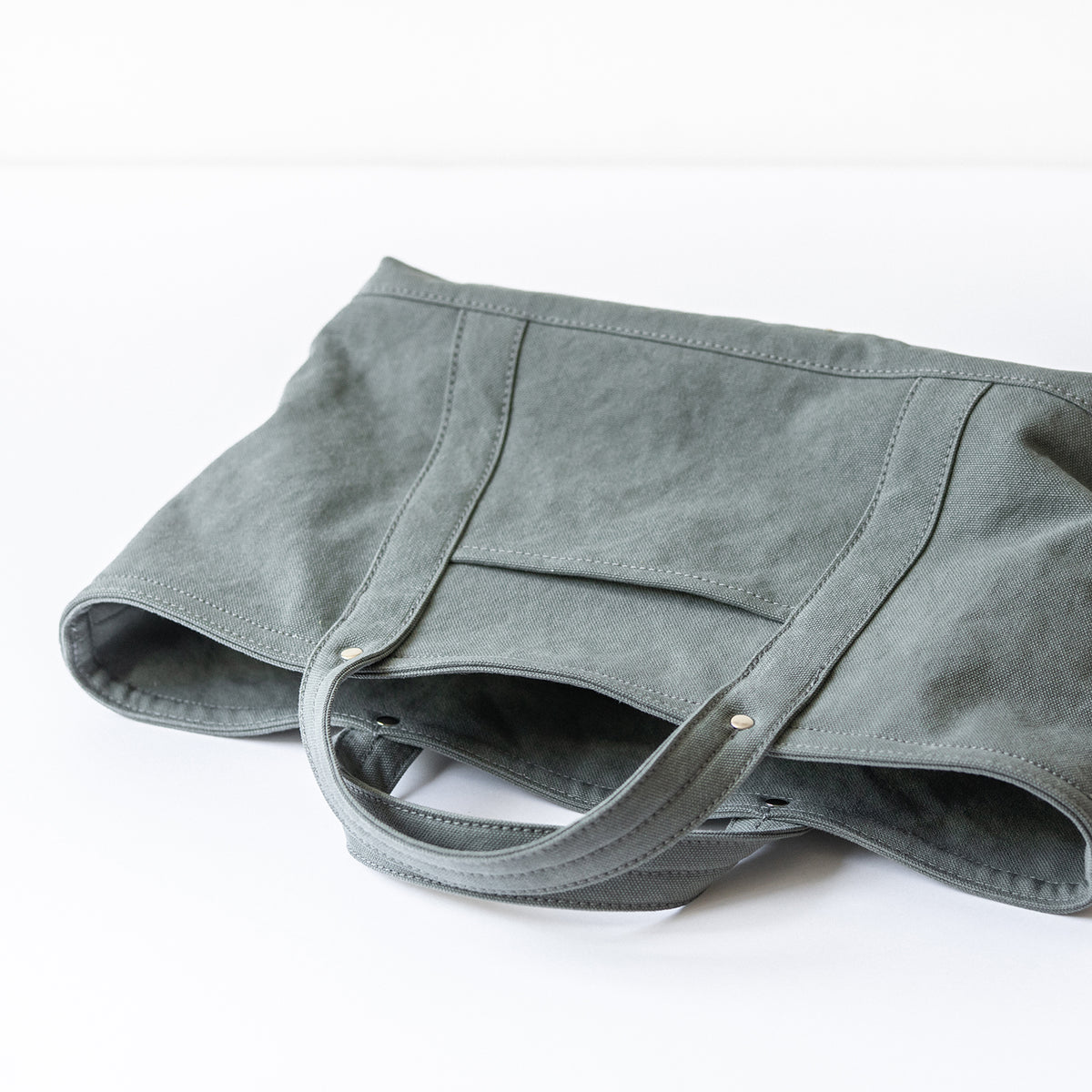 STANDARD TOTE - sage -