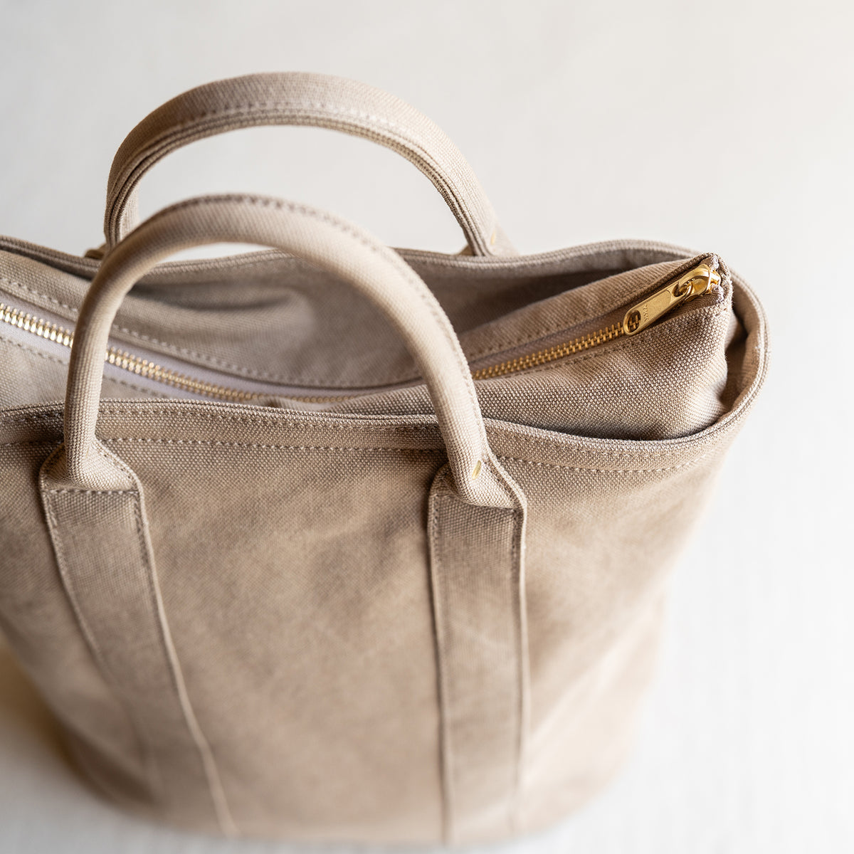 TATENAGA TOTE - beige -
