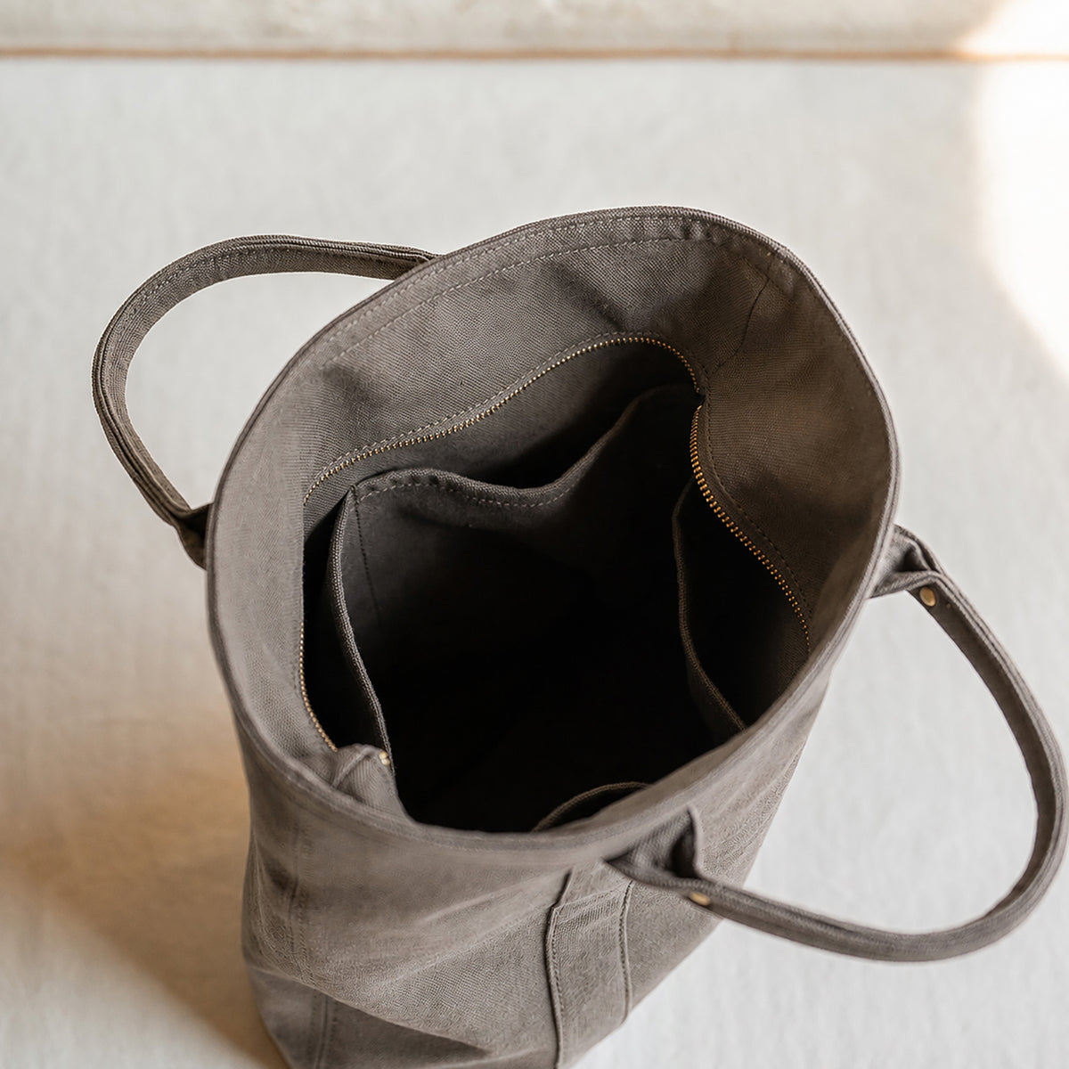 TATENAGA TOTE - oldkhaki -