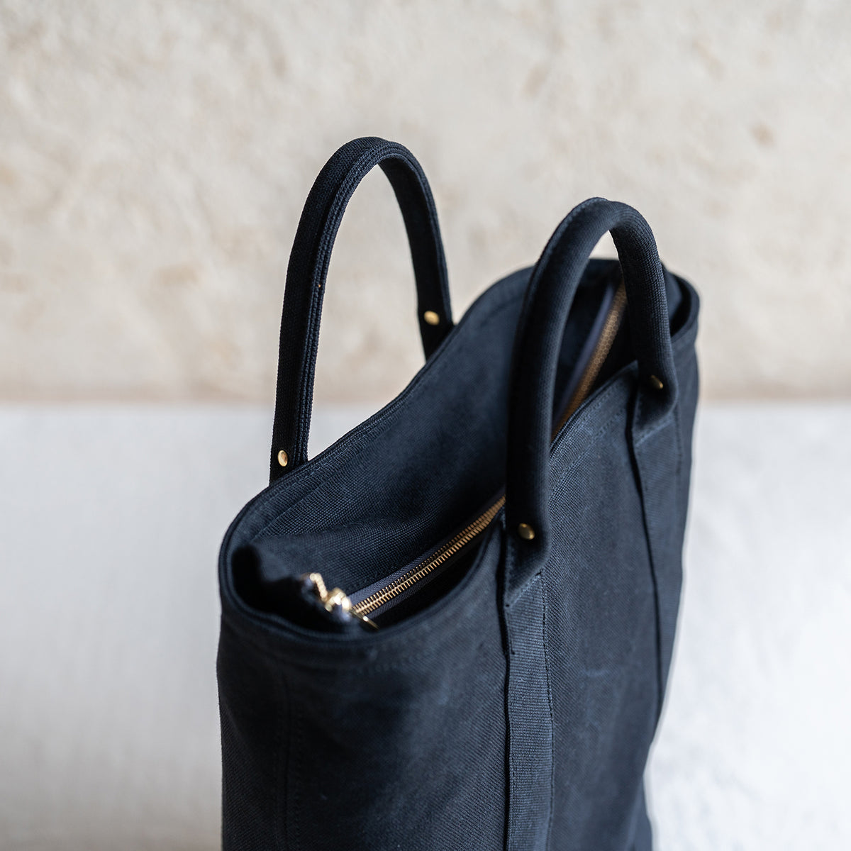 TATENAGA TOTE - black -