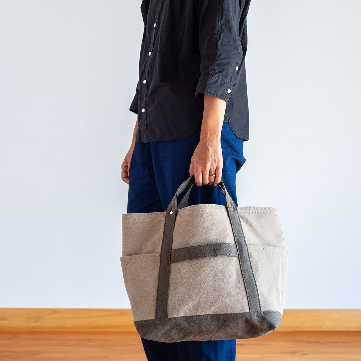 TOOL TOTE Bi-color (beige×oldkhaki)