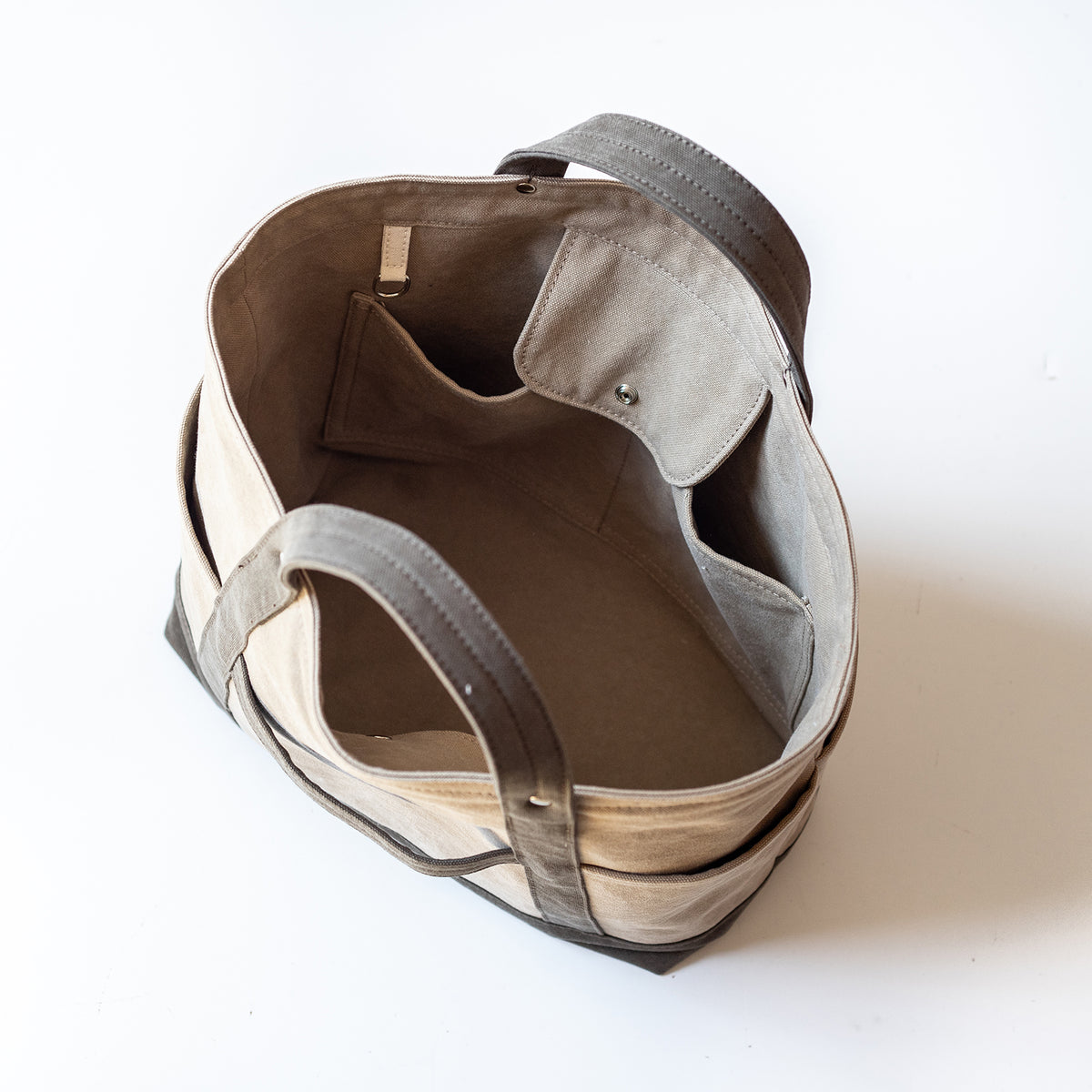 TOOL TOTE Bi-color (beige×oldkhaki)