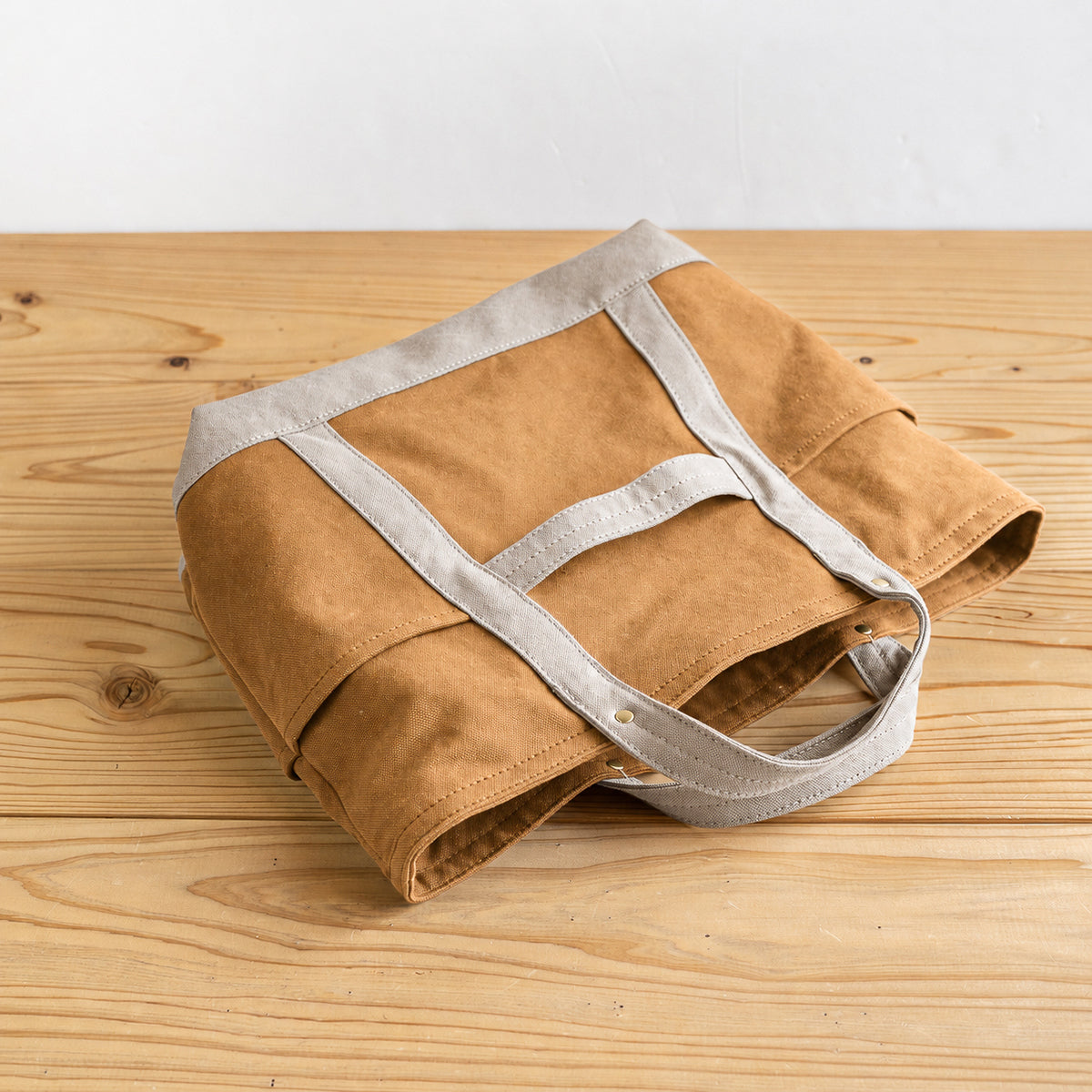 TOOL TOTE Bi-color (camel×beige)
