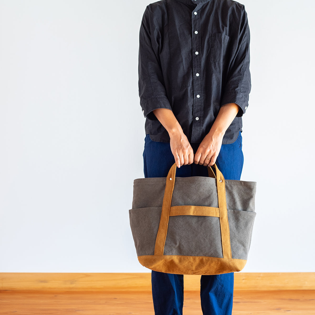 TOOL TOTE Bi-color (oldkhaki×camel)
