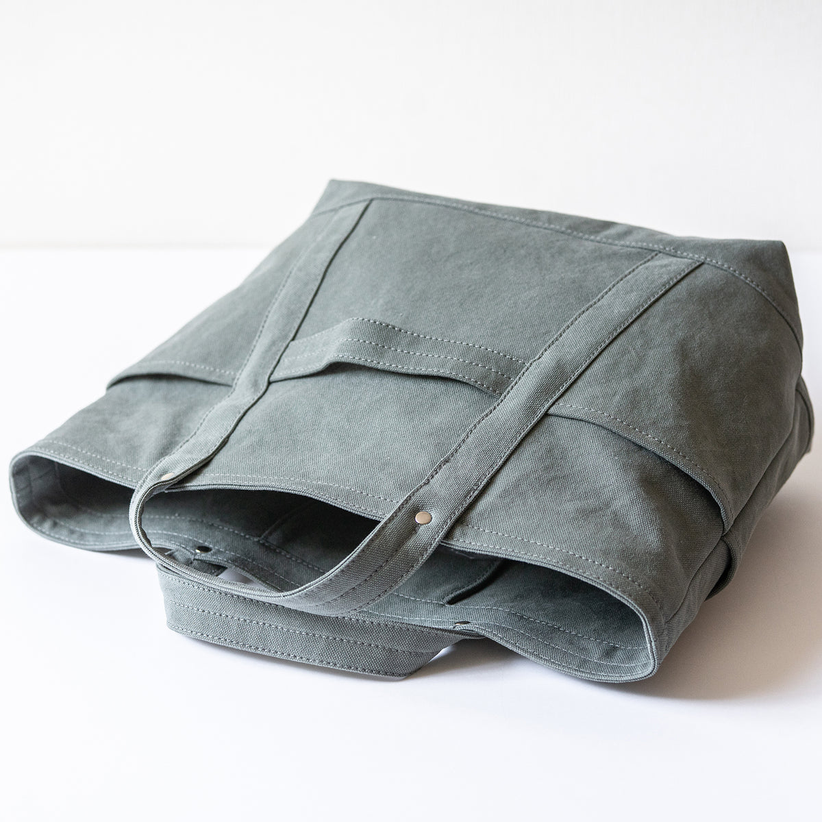 TOOL TOTE - sage -