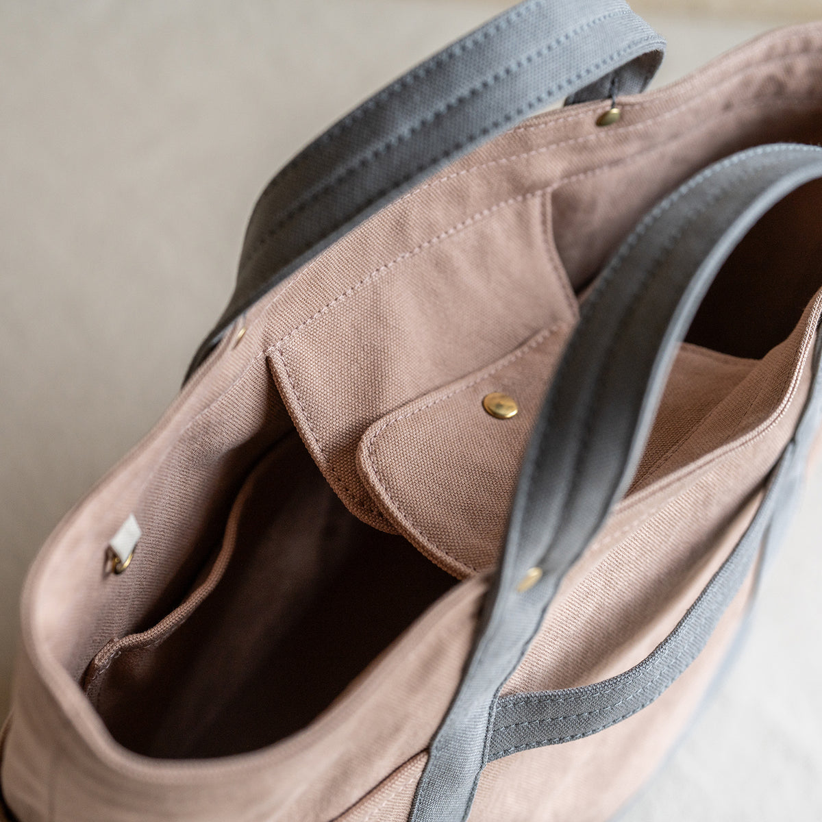 TOOL TOTE Bi-color (smorkypink×lightgray)