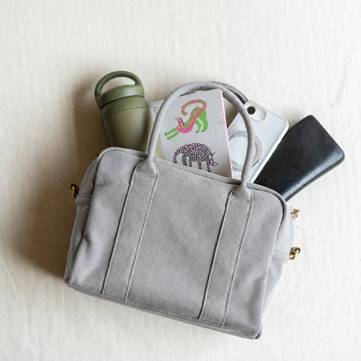 BOSTON（S） - lightgray -