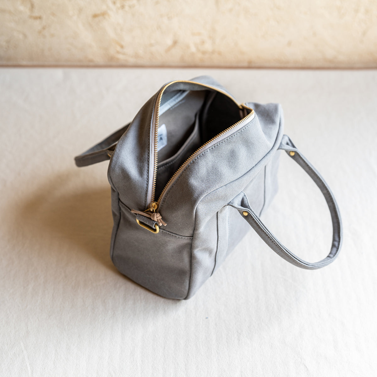 BOSTON（S） - lightgray -