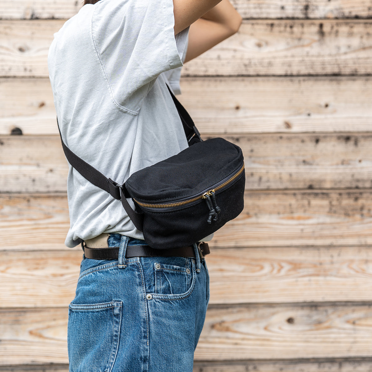 CANVAS POCHETTE - black -
