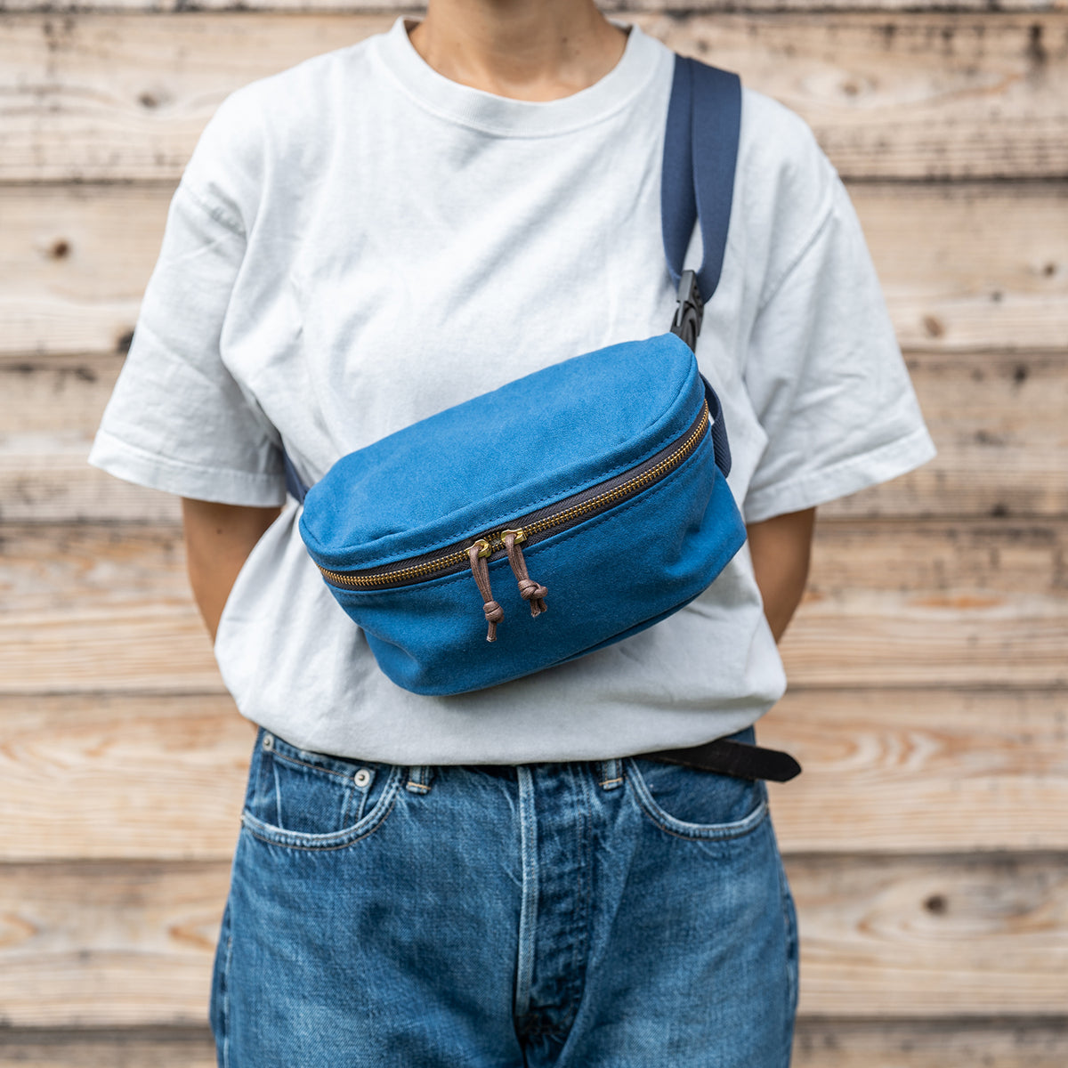CANVAS POCHETTE - blue -